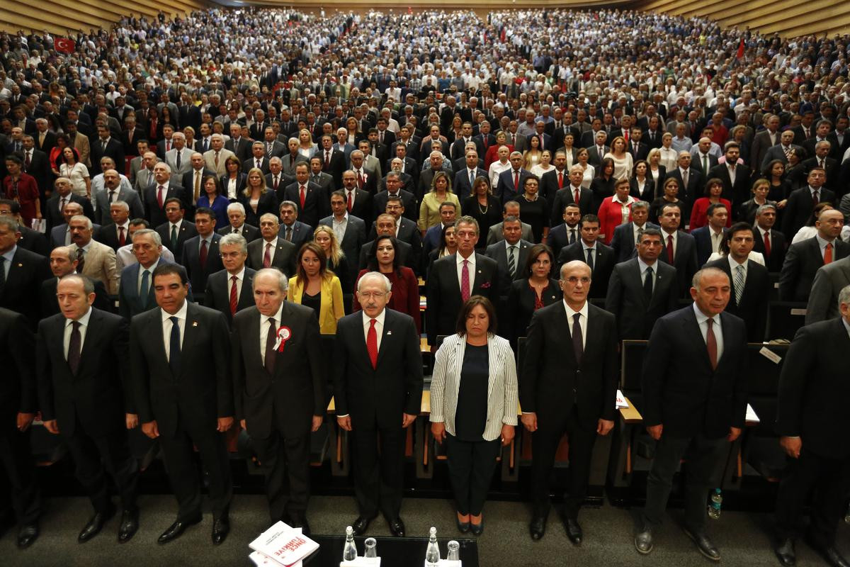 chp-lideri-kiliçdaroğlu-seçim-bildirgesini-açikladi-tam-metin.20150930121355.jpg