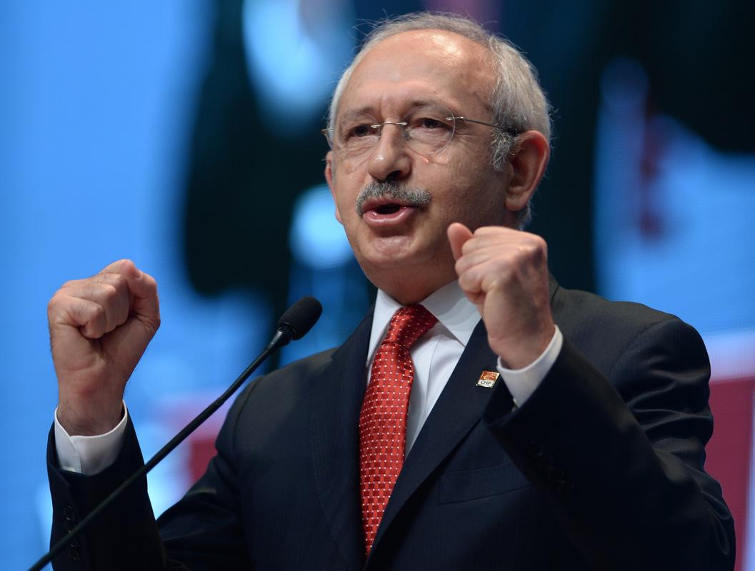chp-lideri-kiliçdaroğlu-seçim-bildirgesini-açikladi-tam-metin.20150930123649.jpg
