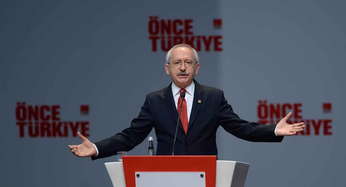 chp-lideri-kiliçdaroğlu-seçim-bildirgesini-açikladi-tam-metin.20150930133111.jpg
