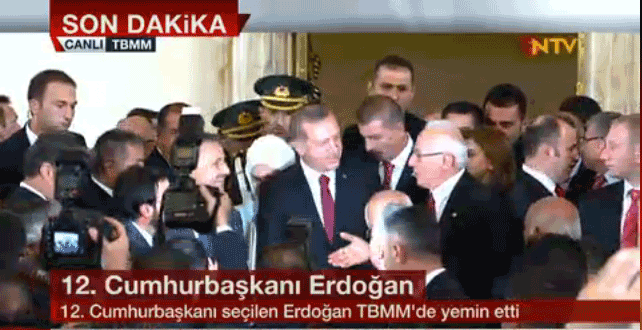 cumhurbaşkani-erdoğan-yemin-töreni-sonrasi-meclis-şeref-holünde-tebrikleri-kabul-etti.jpg