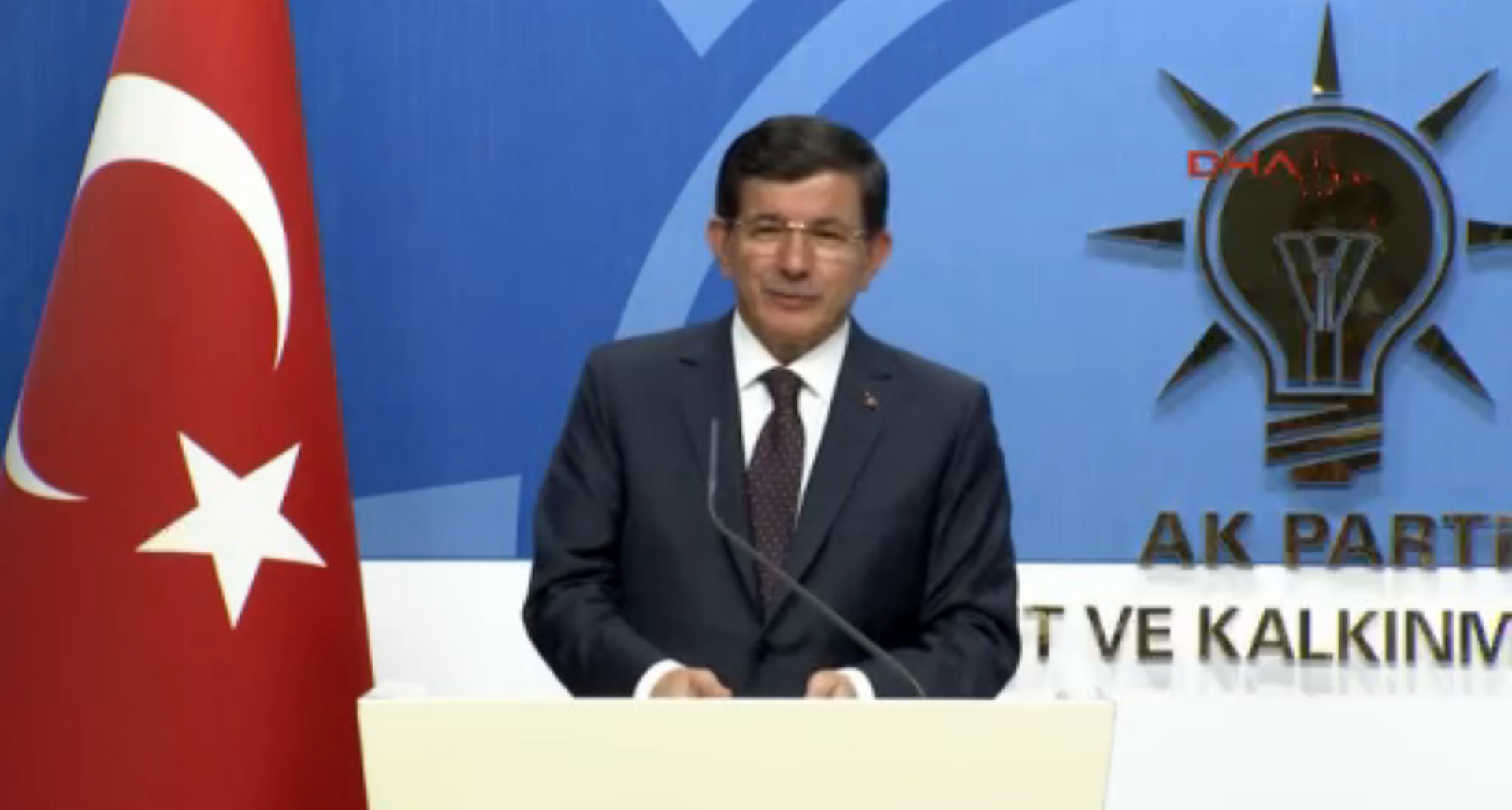 davutoğlundan-son-dakika-koalisyon-görüşmesi-açiklamasi.png