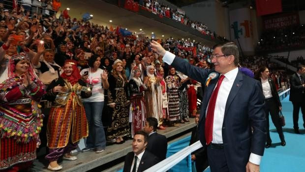 davutoglu-ak-parti-kongresi.jpg
