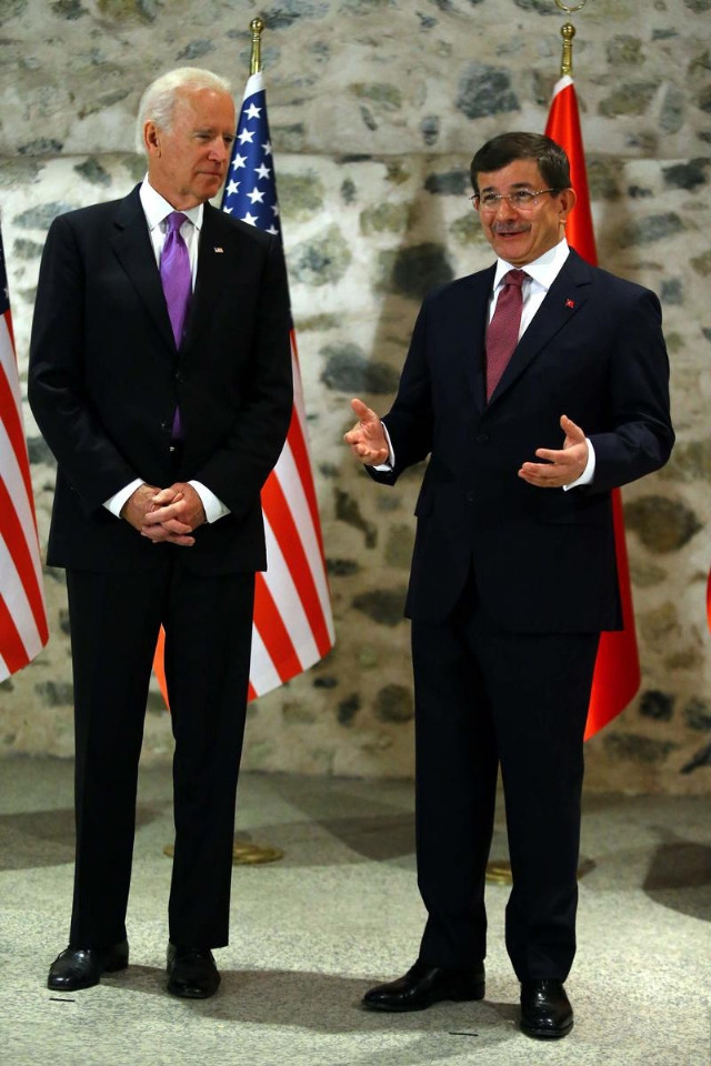 davutoglu-biden.jpg