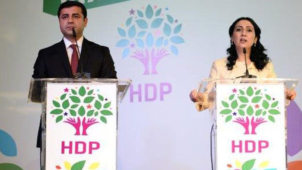 demirtas-yuksekdag-secim-bildirgesi-hdp.20151002135953.jpg