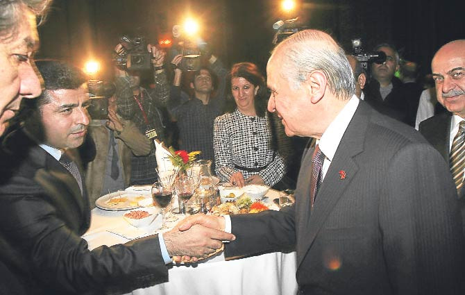 demritas-bahceli.jpeg