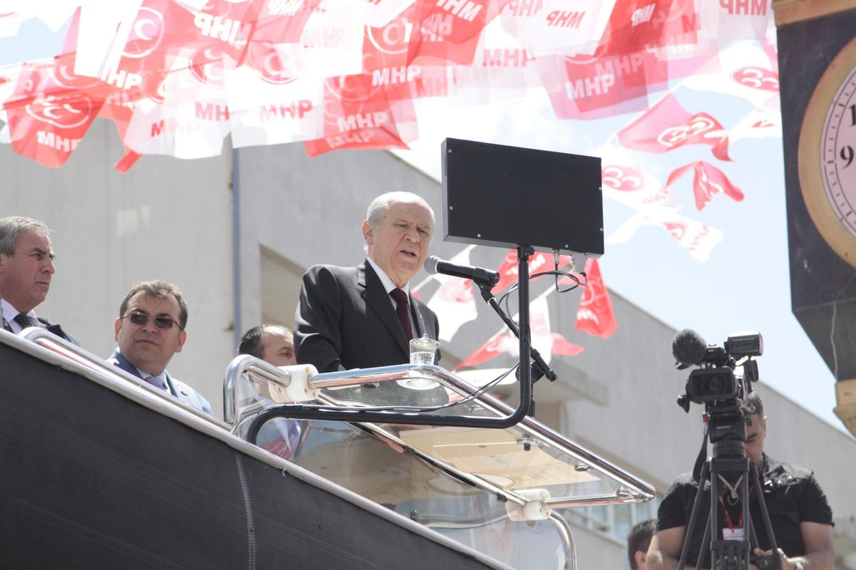 devlet-bahçeli-çankirida-devlet-bahçeli-konuşuyor.20150506144849.jpg