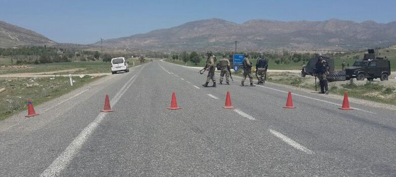 diyarbakir-bingöl-yolu-kapali.jpg