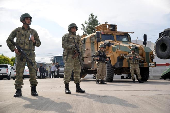 diyarbakirda-asker-şehre-indi.jpeg