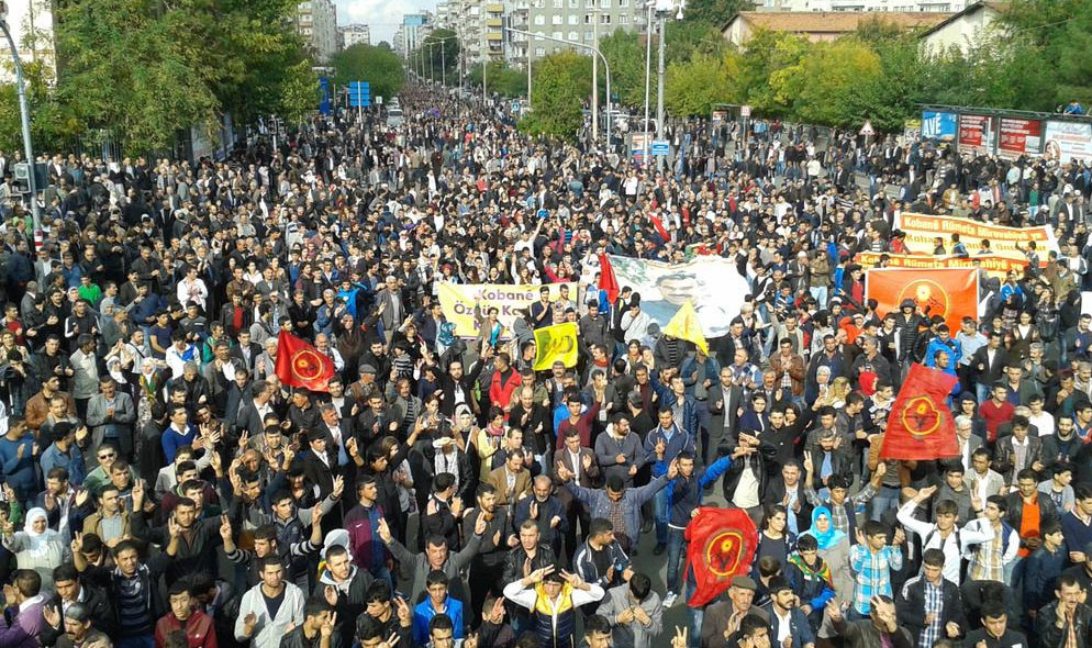 dünya-kobani-günü-eylemleri!-diyarbakir-son-dakika.jpg
