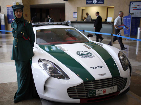 dubai-police-aston-martin.jpg