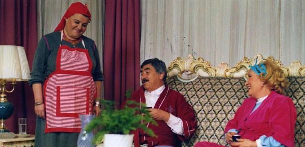 efsane_dizinin_kaynanasi_hayatini_kaybetti13558985040_h966577.jpg