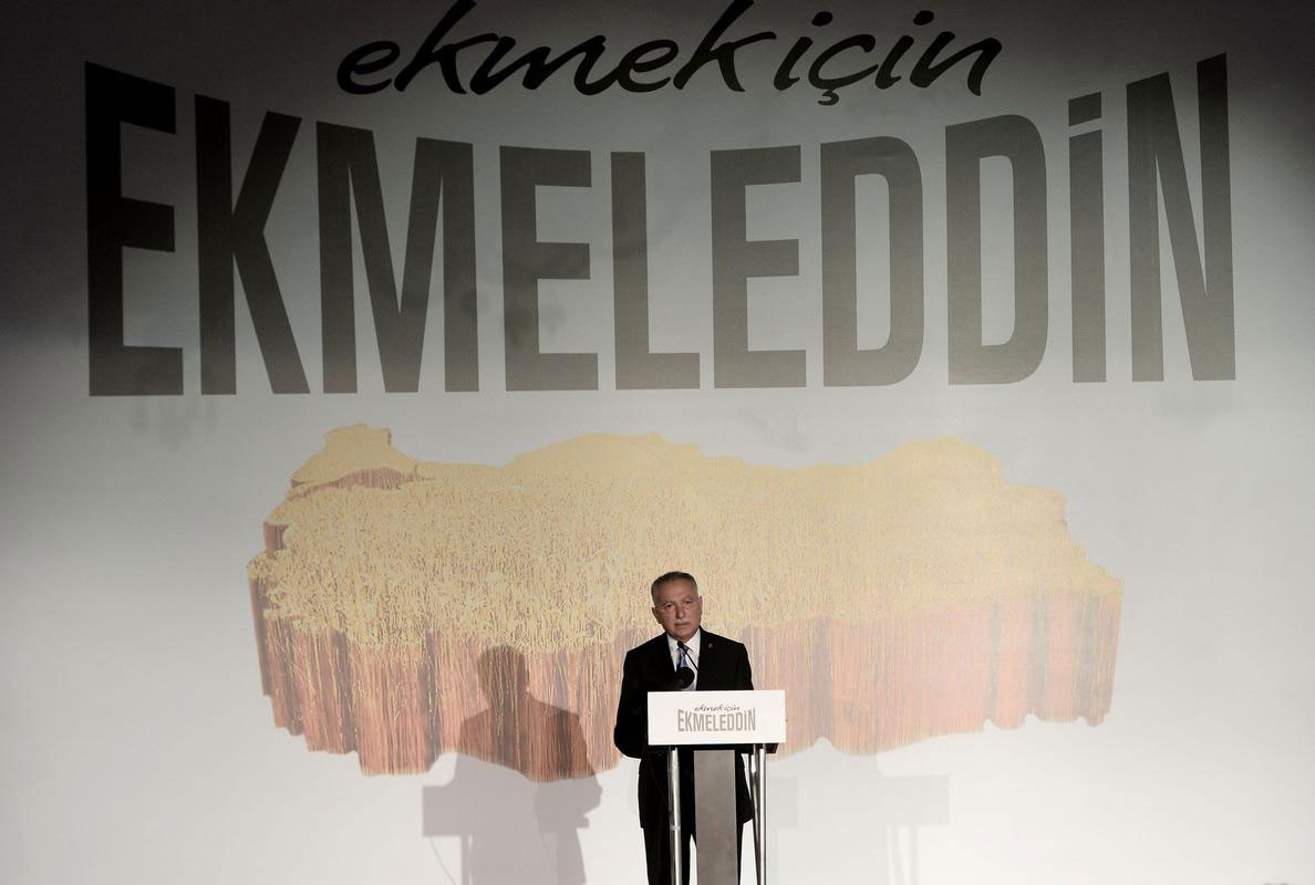 ekmek-için-ekmeleddin-i̇psanoğlu-seçim-slogani.jpg