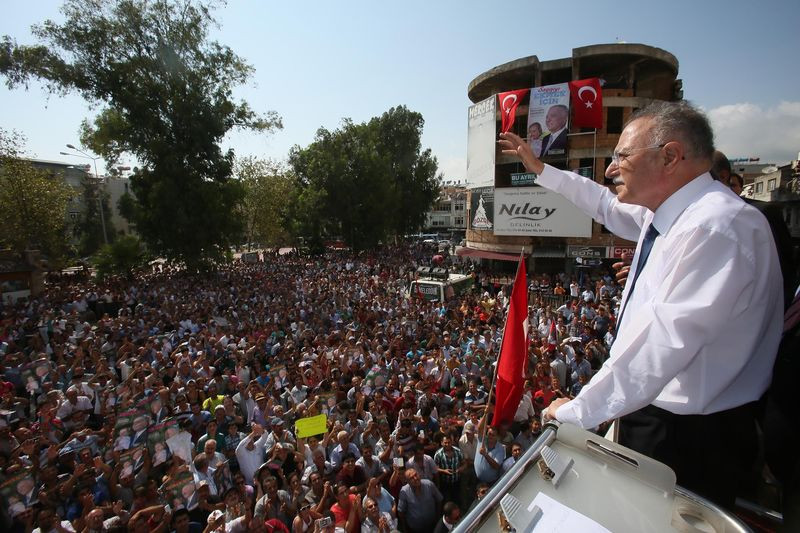 cumhurbaşkanı adayı ekmeleddin ihsanoğlu hatay miting9.jpg