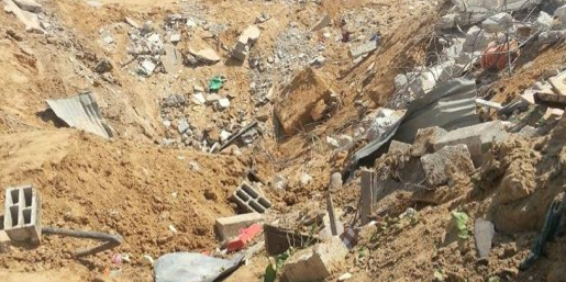 İsrail Gazze'deki Han Yunus binasını yerle bir etti.png