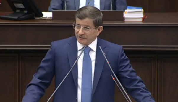Başbakan Ahmet Davutloğlu AK Parti Grup Toplantısı'nda konuştu.jpg