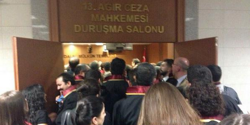 çarşı davası son dakika mahkeme salonunda izhidam çıktı.jpg