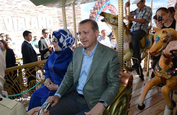 erdogan-atli-karinca.jpg