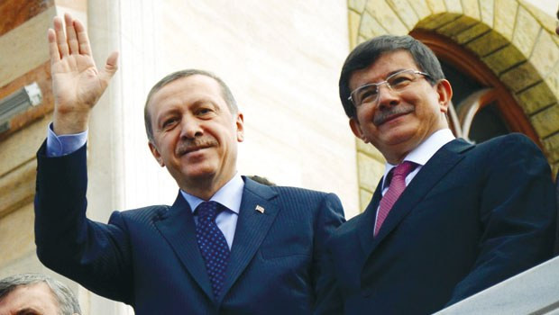 erdogan-davutoglu.20150826102659.jpg