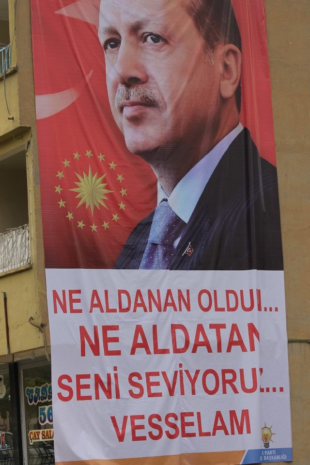 erdogan-siirt-pankart-2.20150504135357.jpg
