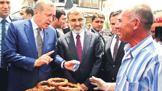 erdogan-simitcinin-sigarasini-aldi-6068432_5857_o.20140524093212.jpg