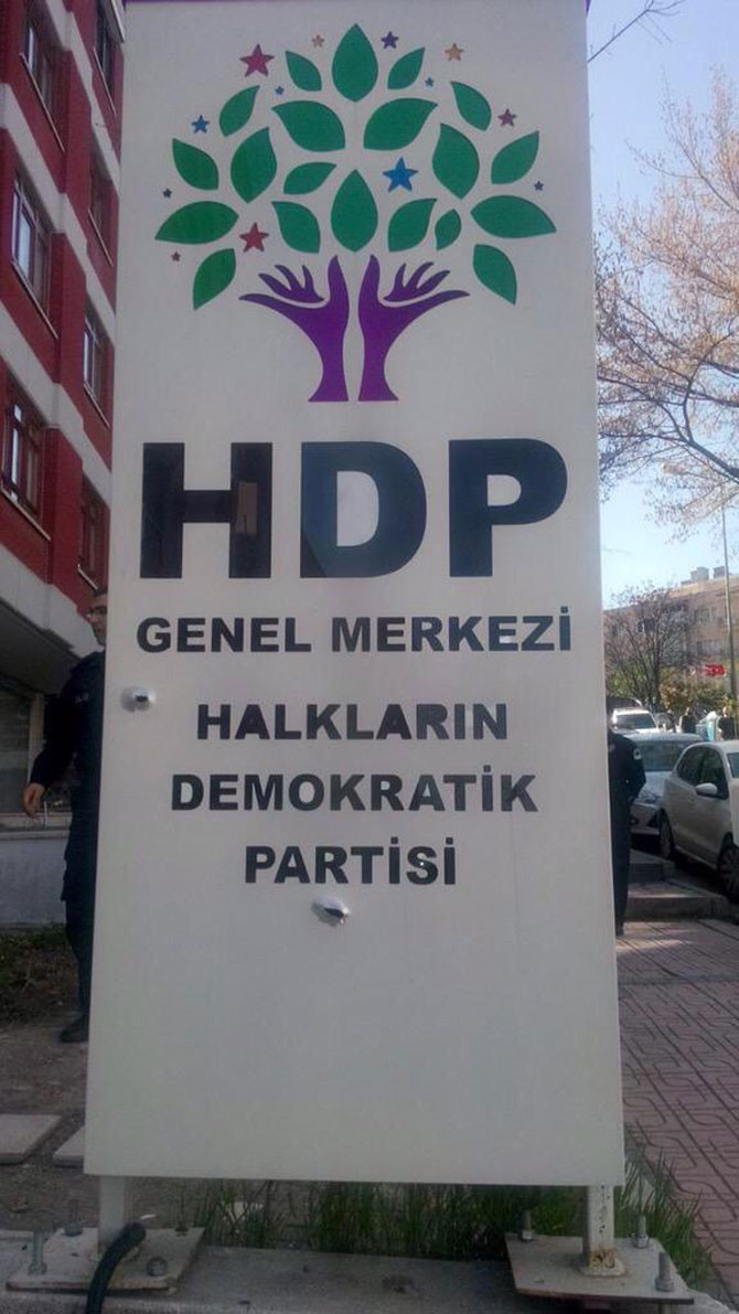 hdp-son-dakika-silahli-saldiri.jpg