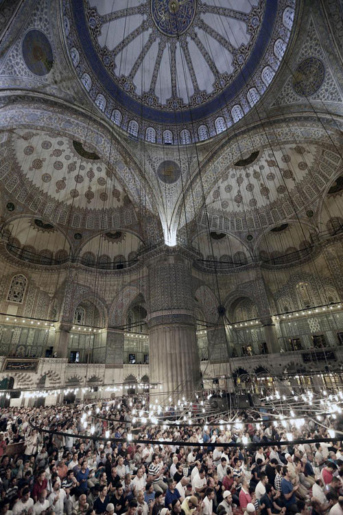 istanbul-ankara-bursa-izmir-bayram-namazi-saat-kacta-nasil-kilinir.jpg