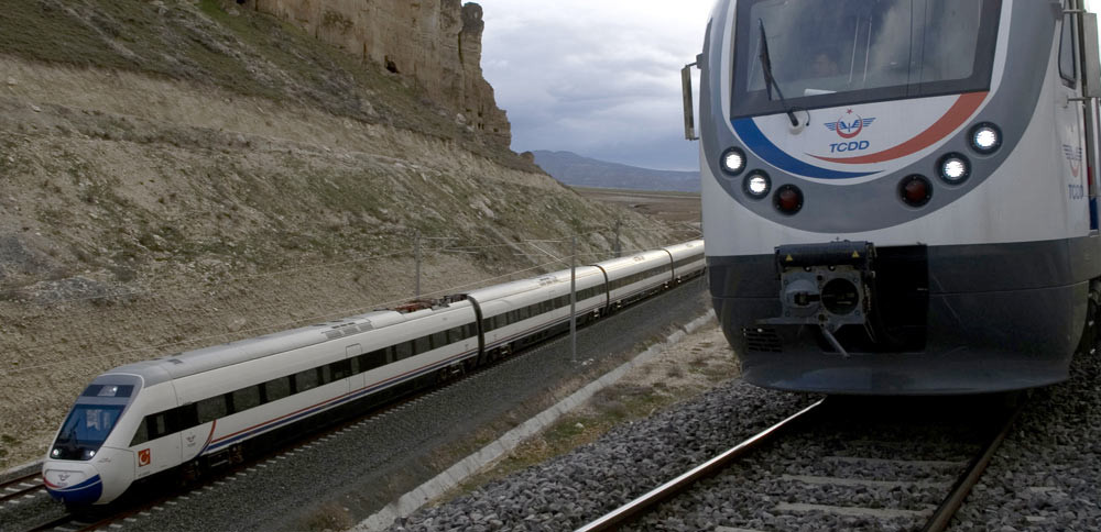 istanbul-konya-yht-hizli-tren.20141216155936.jpg