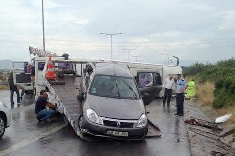 izmir-aydin-yolu-kaza-5.jpg