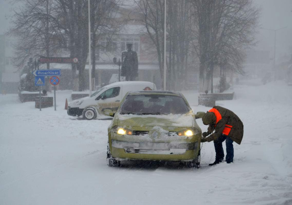 kar-yagisi-hangi-yollar-kapali-il-il-son-durum.20150101110657.jpg