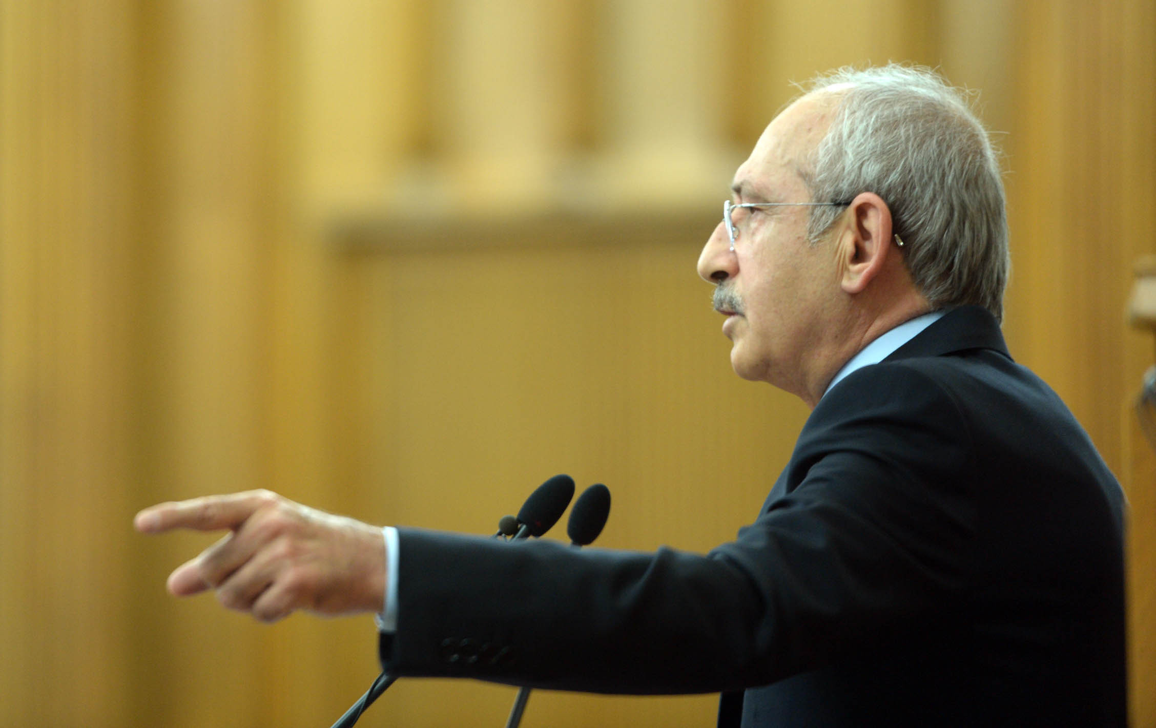 kiliçdaroğlu-chpnin-1-kasim-vaatlerini-açiklayacak.20150929111224.jpg