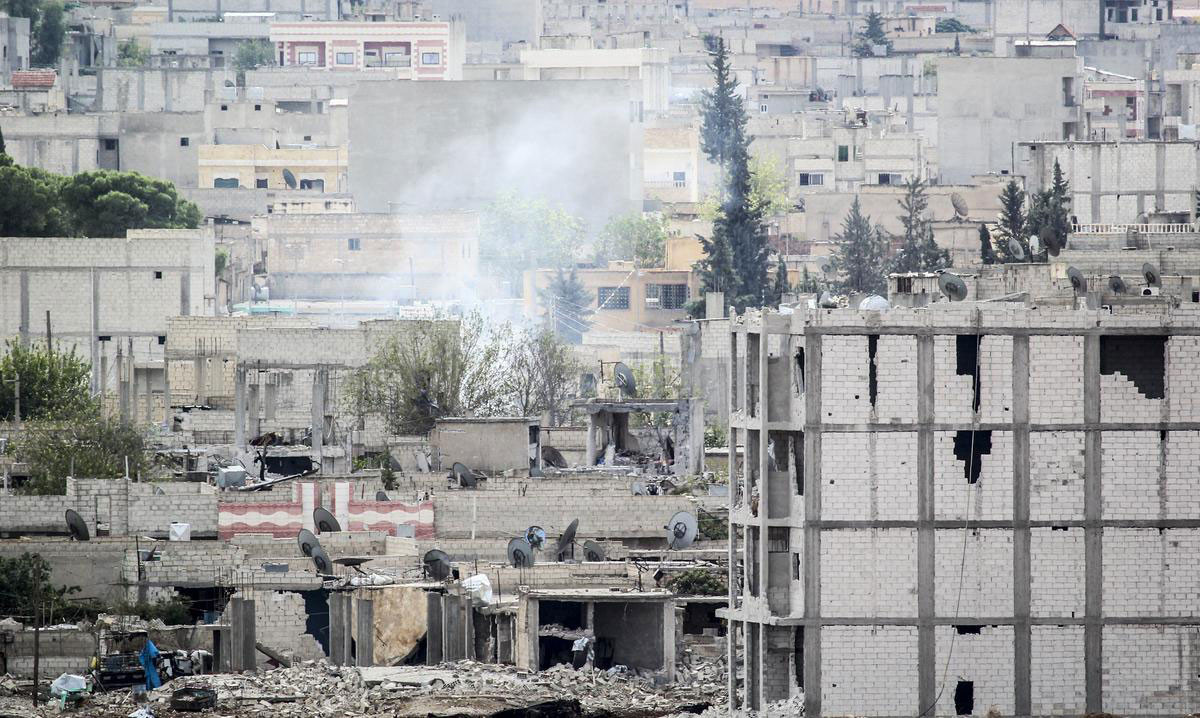 kobani-harap-oldu-çatişma-sonrasi-kobane.20141017081704.jpg