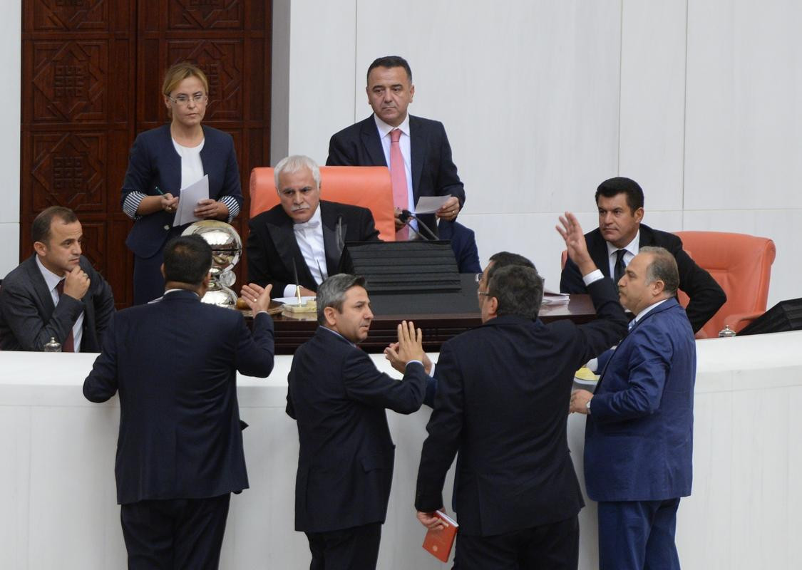 mecliste-olağanüstü-tezkere-toplantisi-karar-ne-çikti.20150903151740.jpg