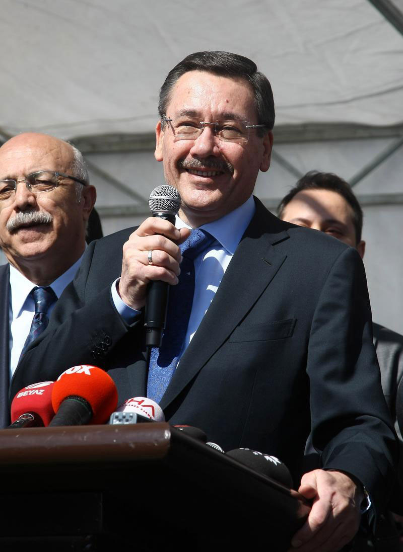 melih-gökçek.20150325153101.jpg