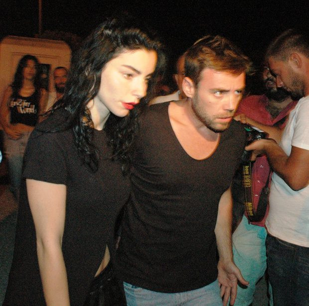 murat-dalkilic-ve-merve-bolugurun-gergin-anlari.jpg