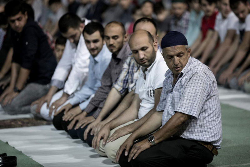 namaz-nasil-kilinir,-bayram-namazi-2-rekat-kilinişi-nasildir.jpg