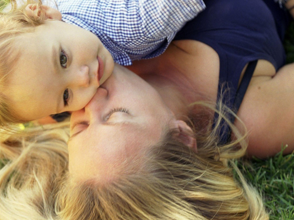 anneler günü resimleri internethaber.com'da,anneler gün ne zaman