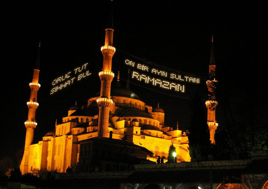 Ramazan ayı bugün başlıyor ilk sahur bu gece ilk oruç yarın.jpg
