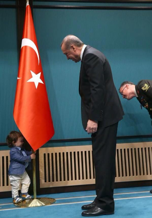 recep-tayyip-erdoğan-ve-gazi-çocuğu.jpg