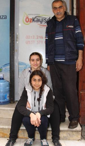 nebahat çehre'nin kardeşi hasan çehre.png