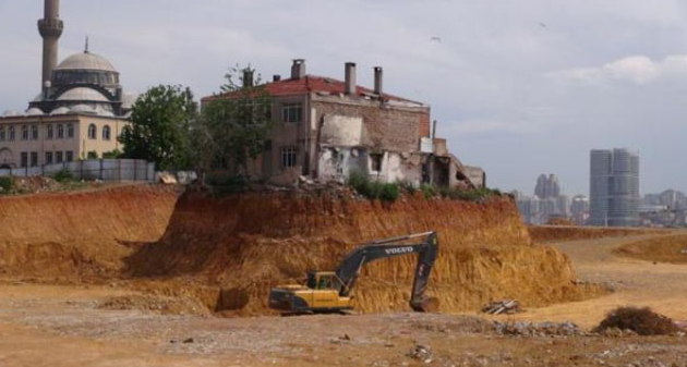 Fikirtepe ev yıkılmayan ev.png