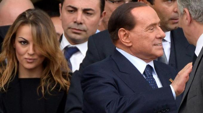 silvio-berlusconi,-francesca-pascale.jpg
