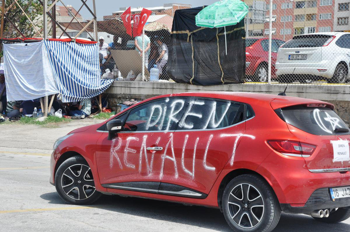 tofas-ve-renault-eylemi-grev.jpg