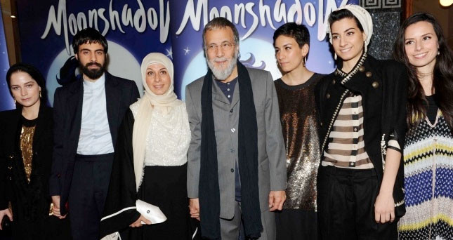 yusuf-islam-ve-ailesi.jpg