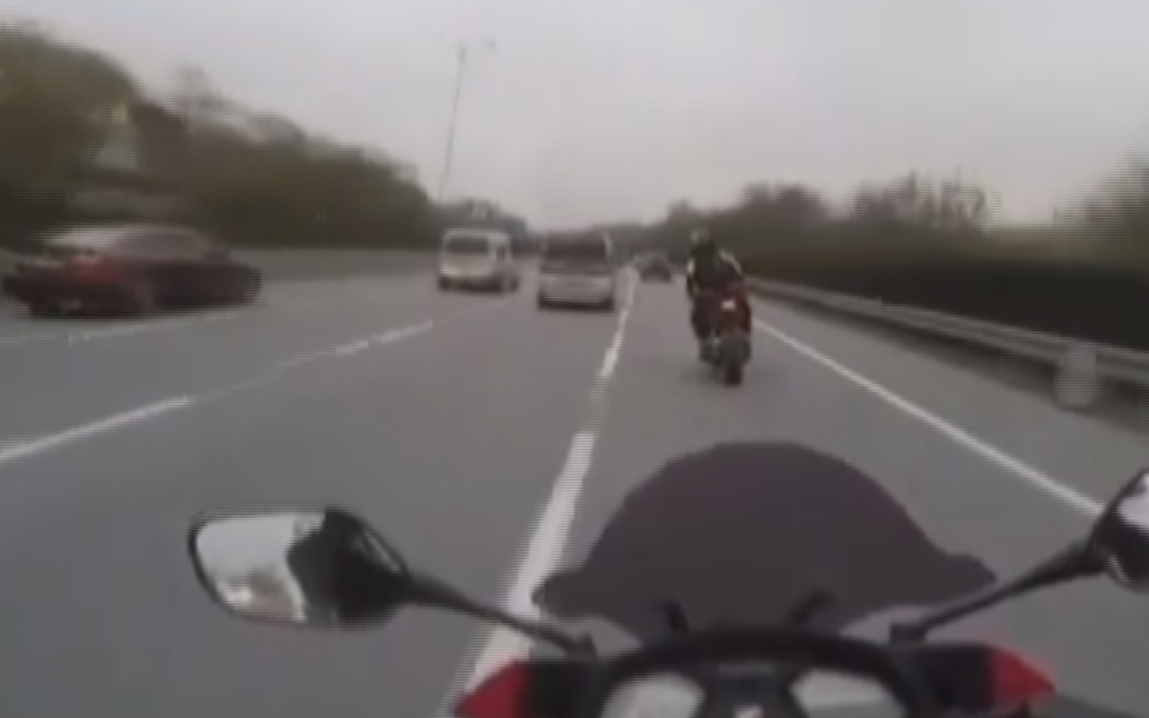 E-5'i birbirine katan motosikletli trafik magandası yakalandı