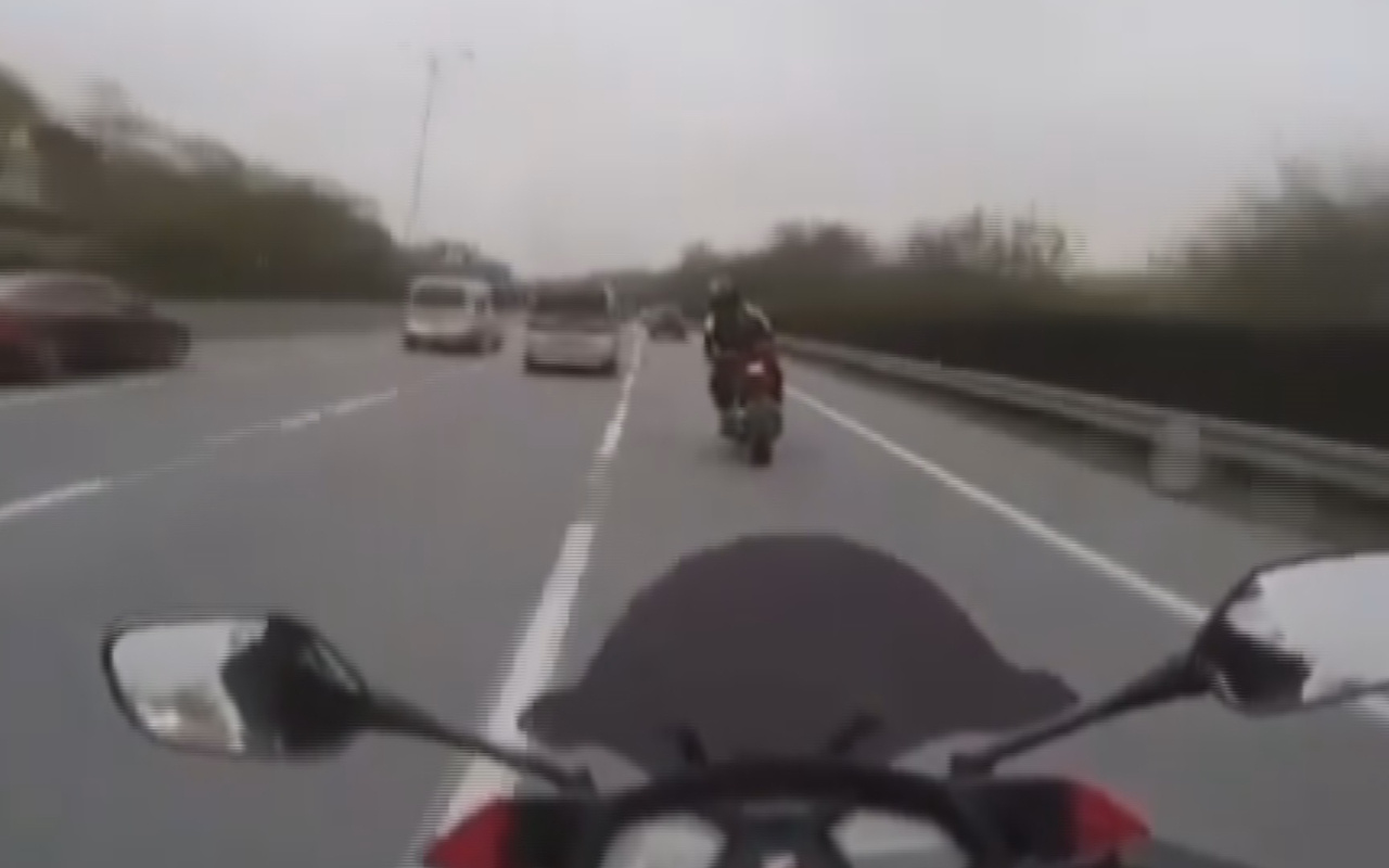 E-5'i birbirine katan motosikletli trafik magandası yakalandı