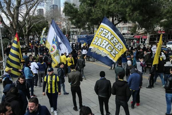 Fenerbahçe taraftarından protesto yürüyüşü