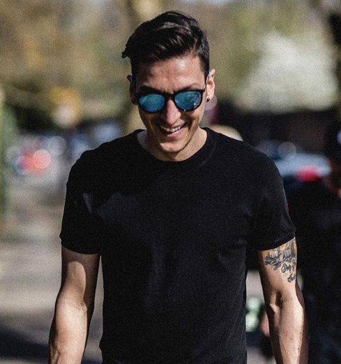 Mesut Özil Diriliş Ertuğrul'dan paylaştı! Sosyal medya yıkıldı