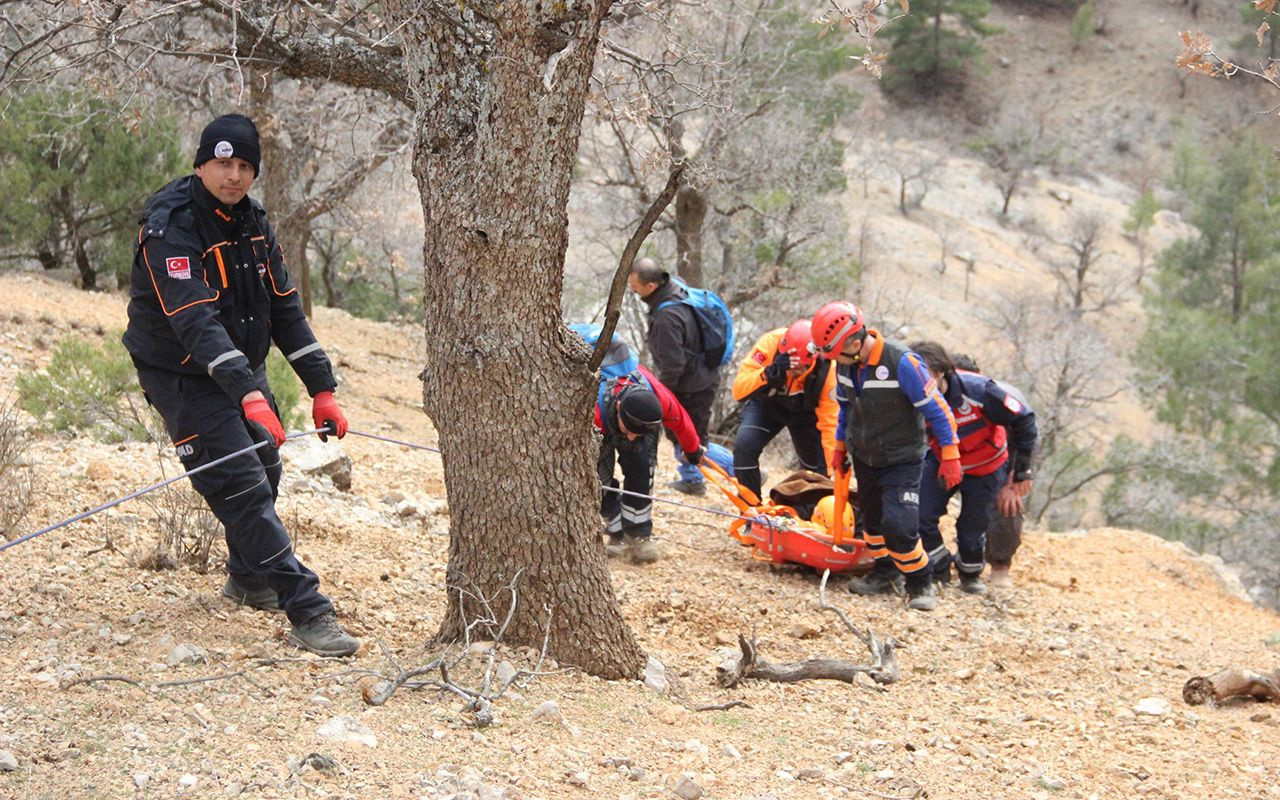 Karaman'da uçurumdan düşen bir kişi 22 saatlik operasyonla kurtarıldı