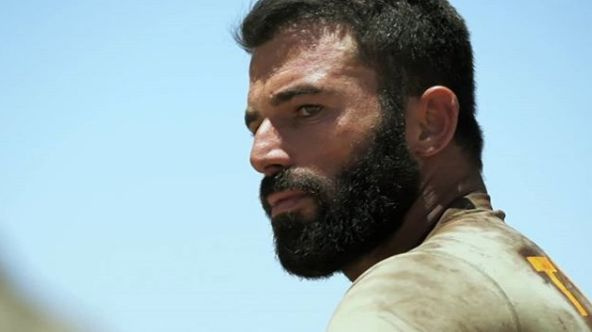 Survivor Turabi kendisini tehdit eden Murat Özarı'yı topa tuttu