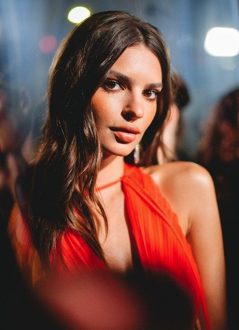 Emily Ratajkowski’den skandal paylaşım: Rusya ile Ukrayna'yı karıştırdı